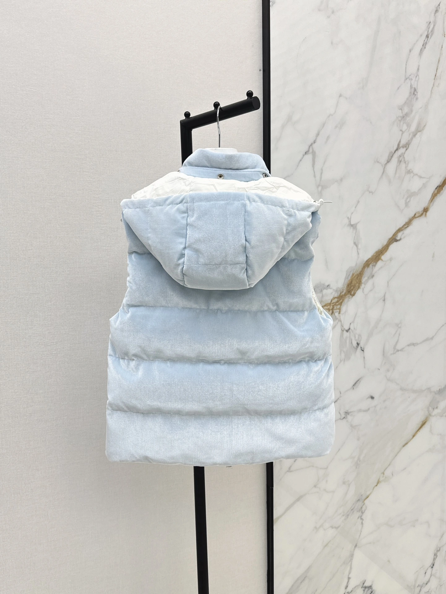 Moncler Down Jackets Cozy 146624