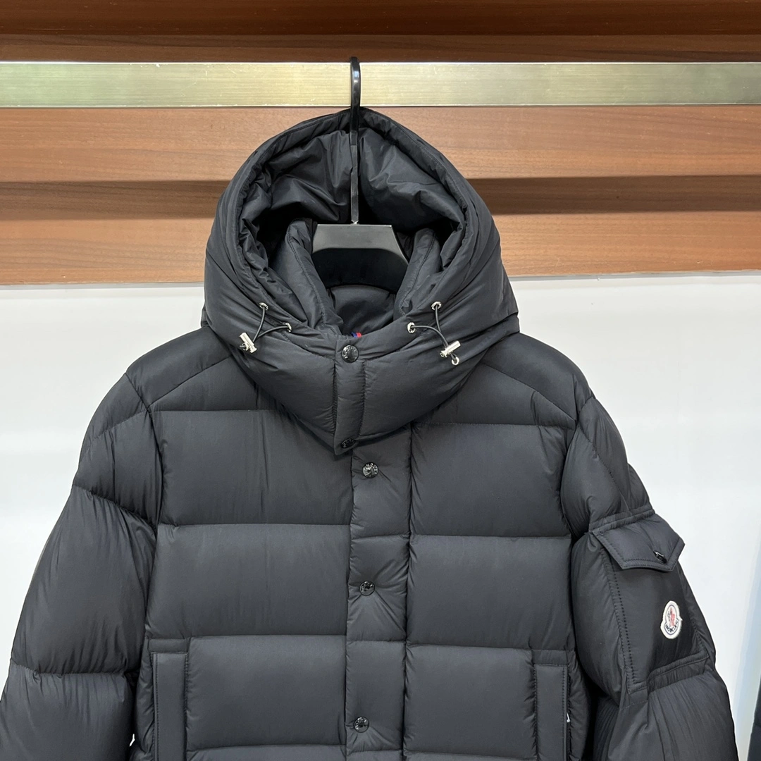 MultiPurpose Moncler Down Jackets 146633