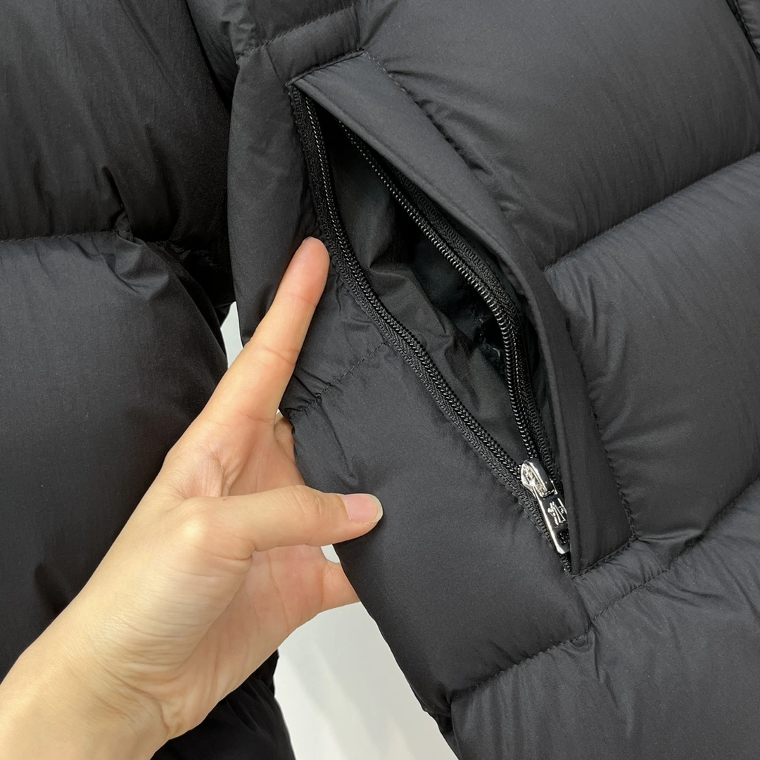MultiPurpose Moncler Down Jackets 146633