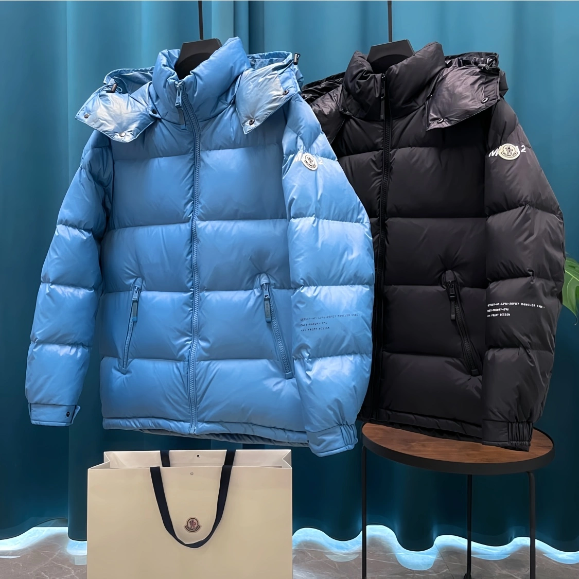 Casual Moncler Down Jackets 146626