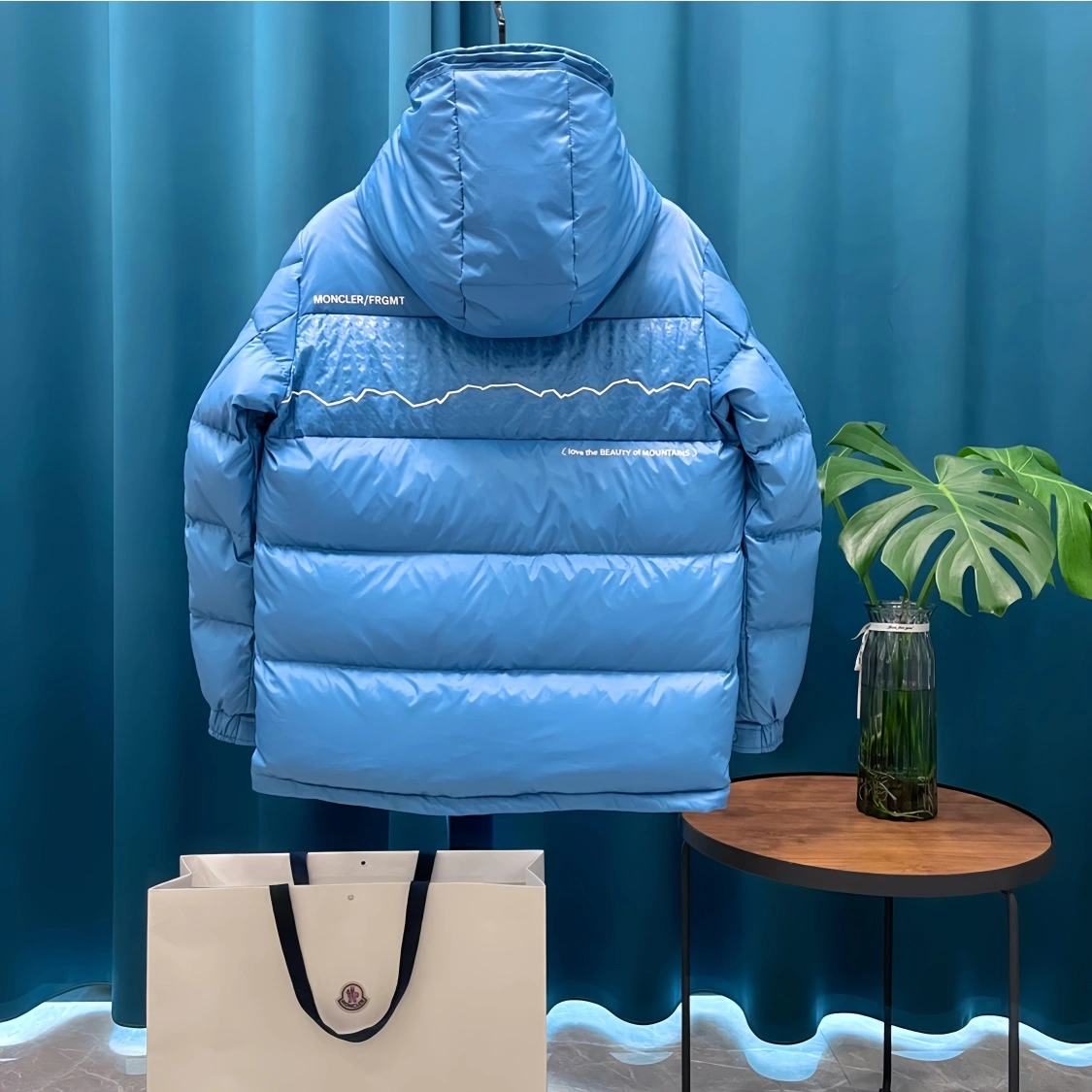Casual Moncler Down Jackets 146626