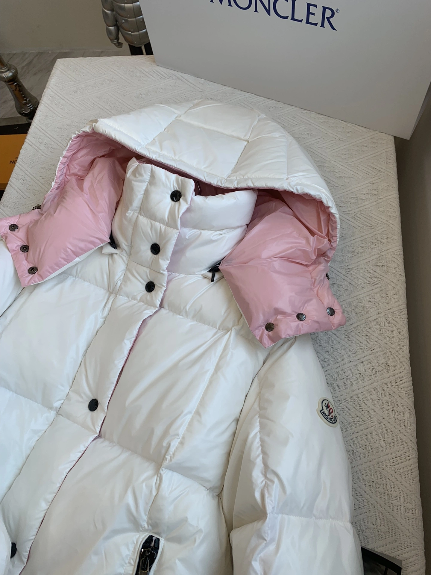 Moncler Down Jackets Attractive 146687