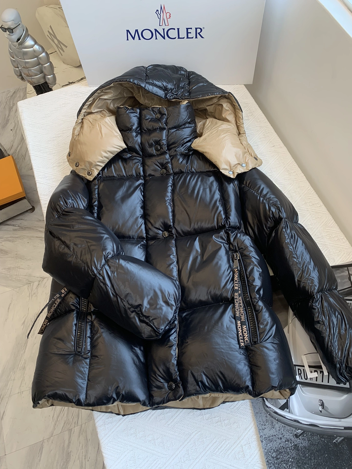 Chic Moncler Down Jackets 146637