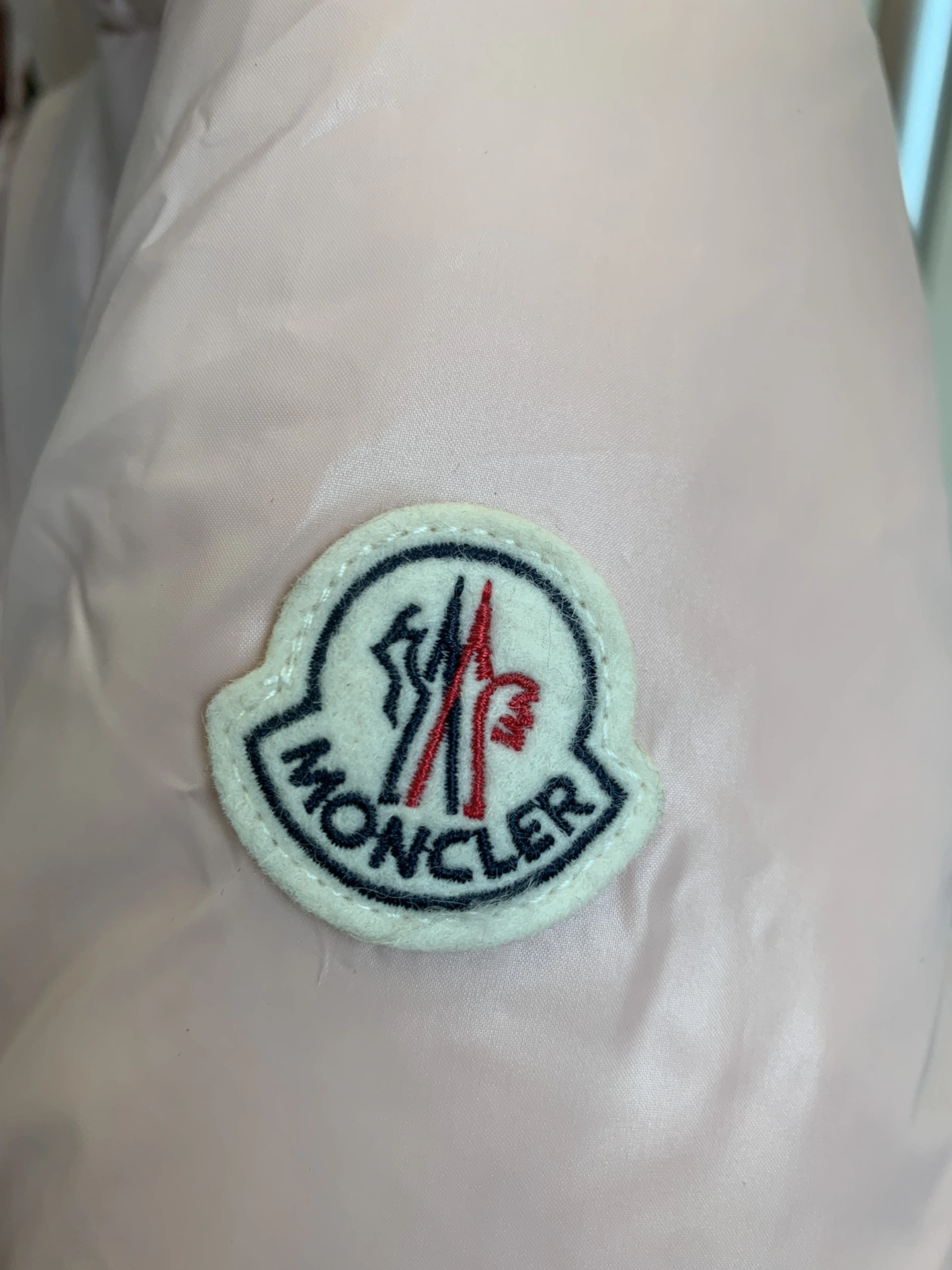 Moncler Down Jackets Popular 146638