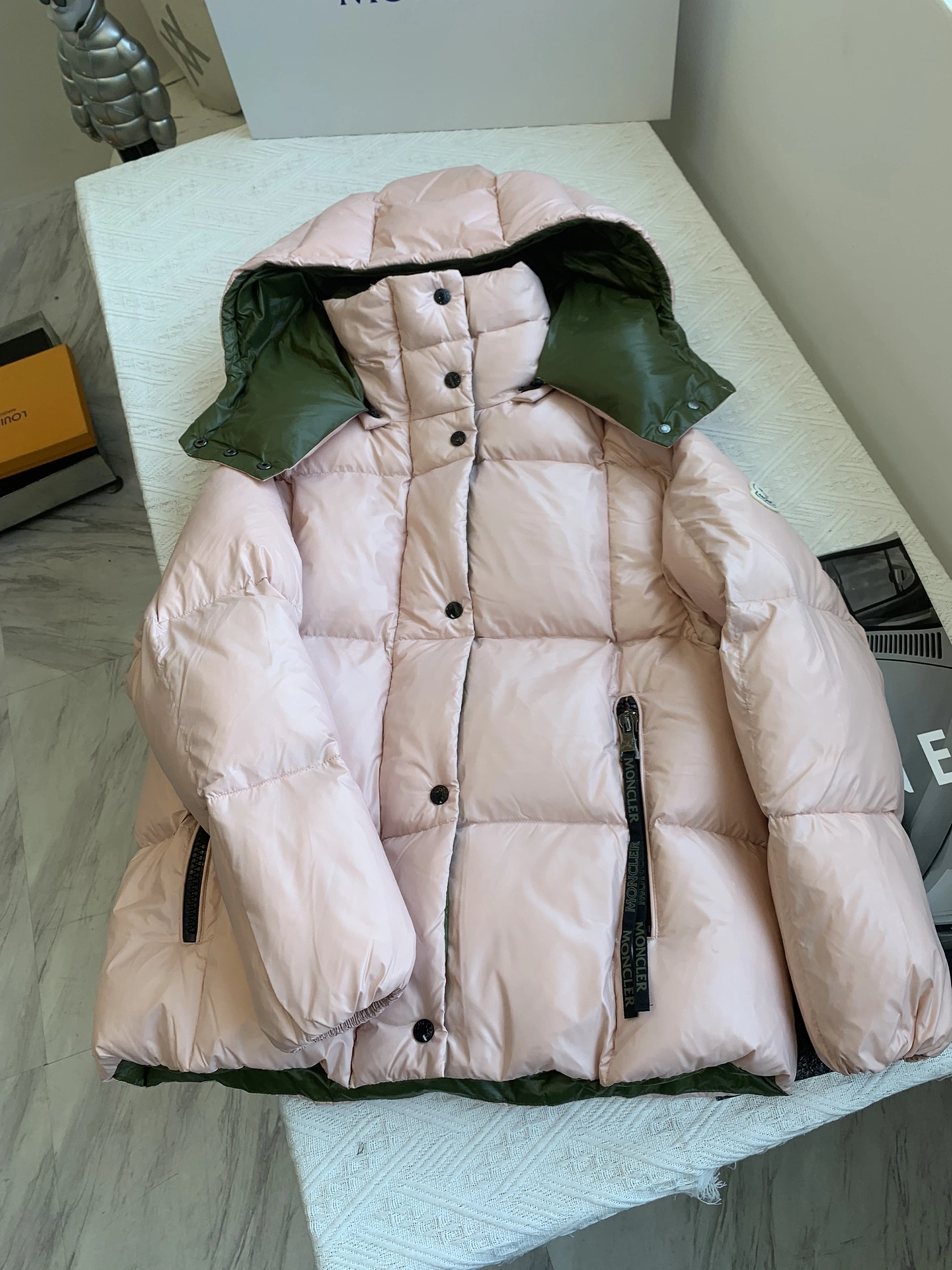 Moncler Down Jackets Casual 146623