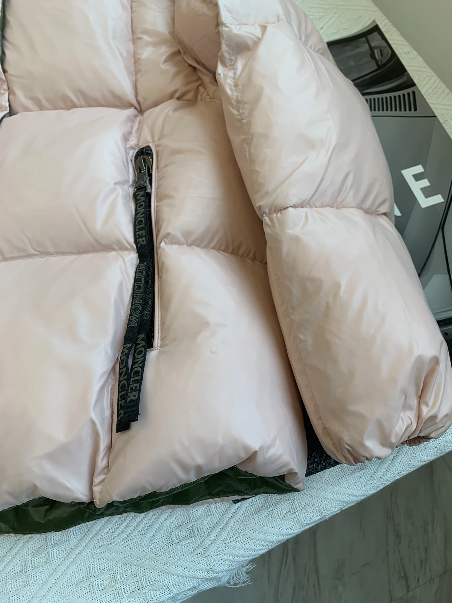 Moncler Down Jackets Casual 146623