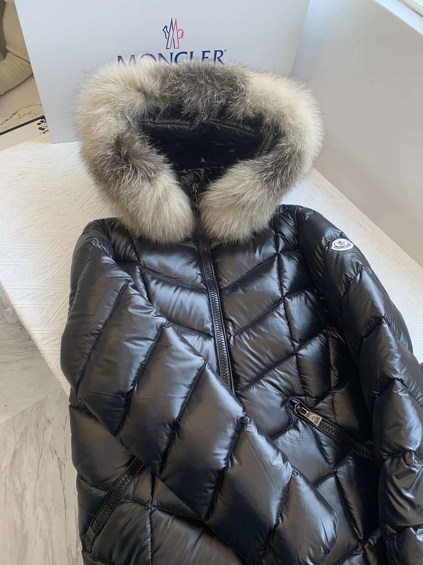 Durable Moncler Down Jackets 146619