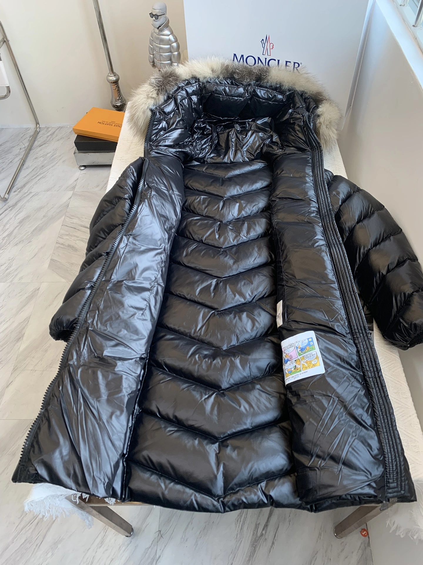 Durable Moncler Down Jackets 146619