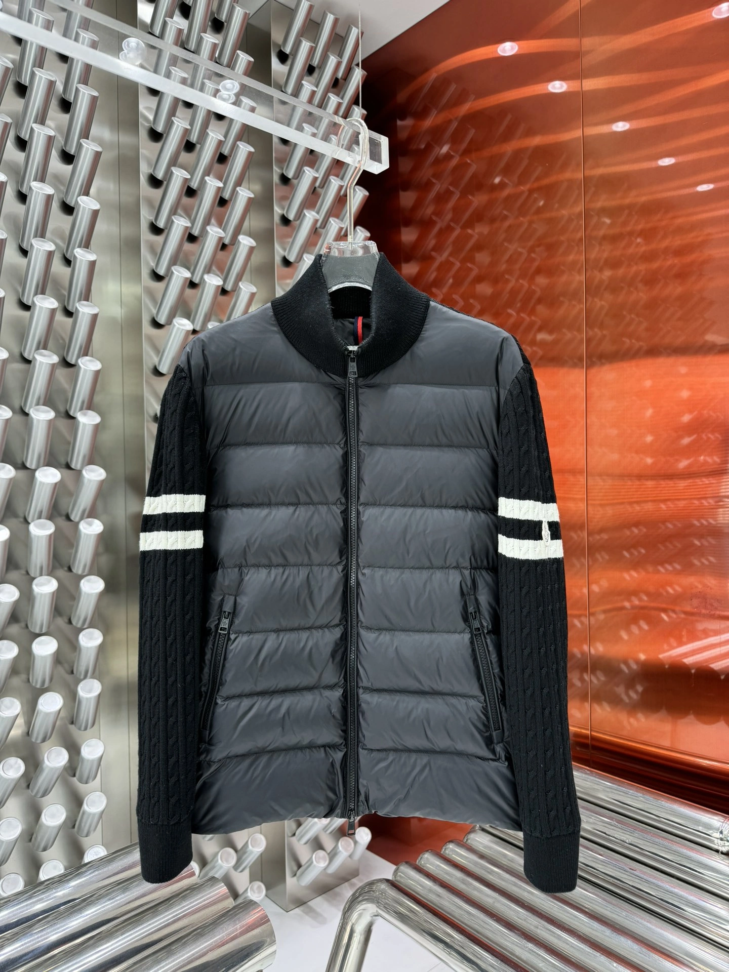 Moncler Down Jackets FlexibleFit 146632