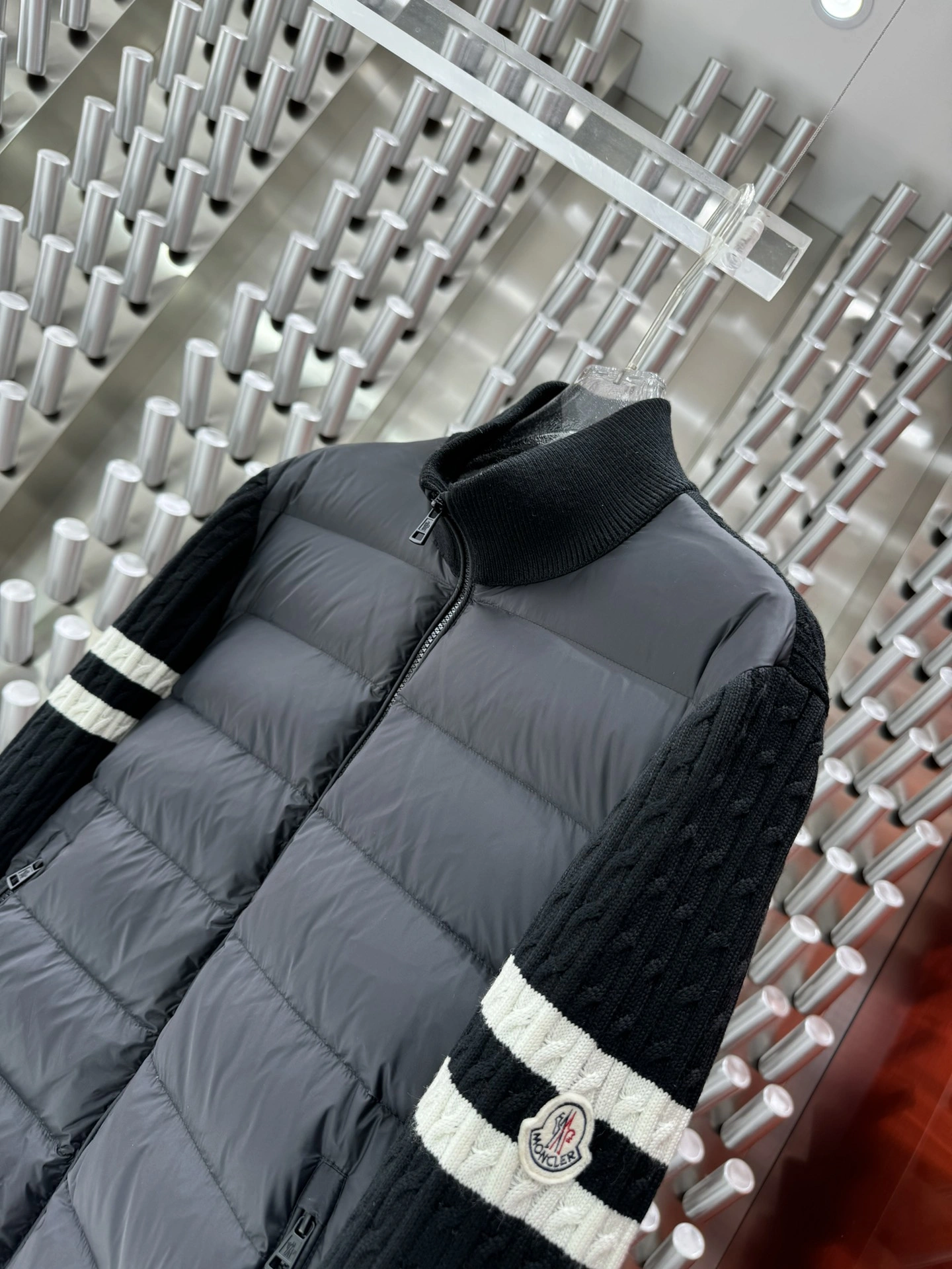 Moncler Down Jackets FlexibleFit 146632
