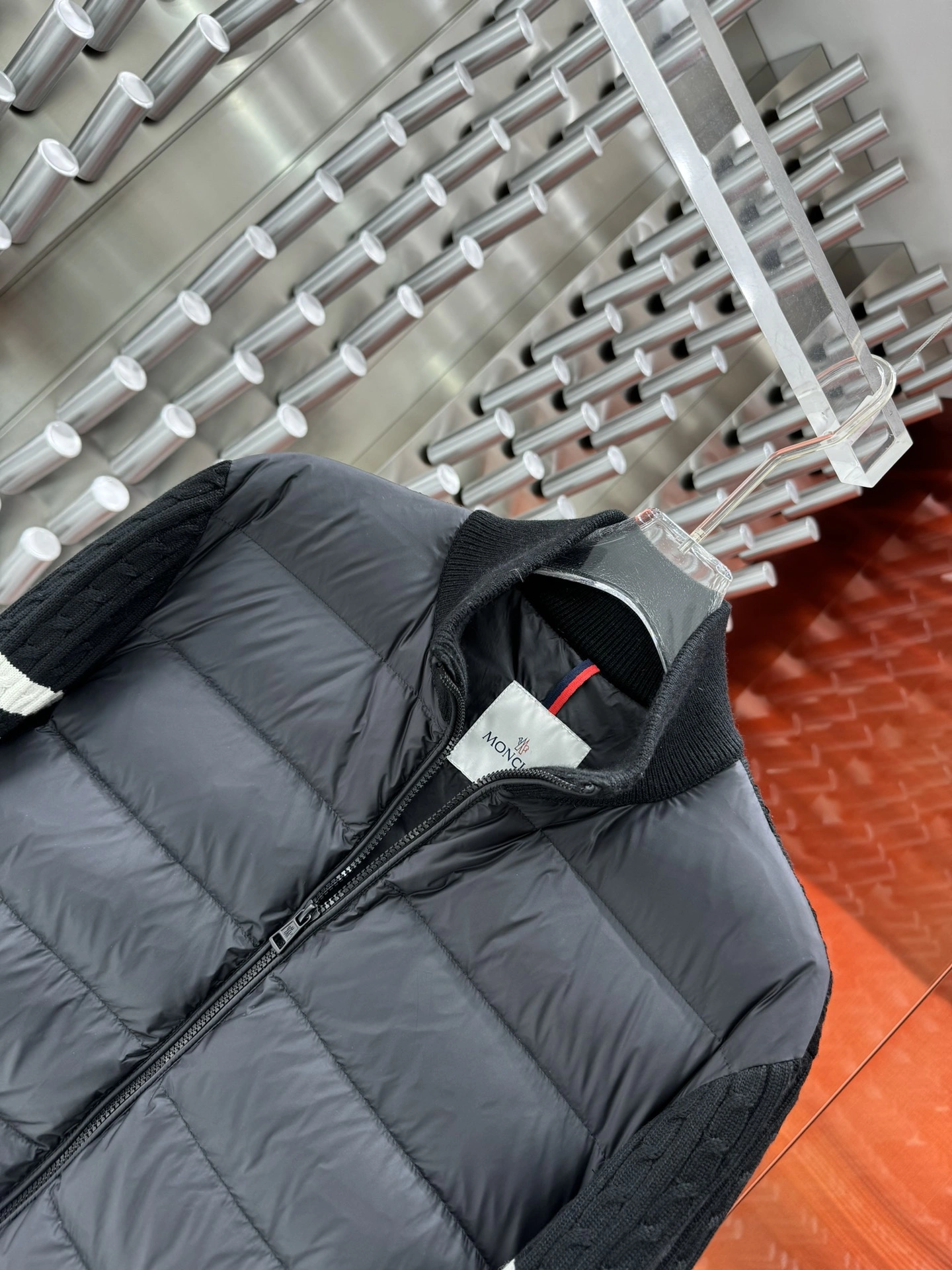 Moncler Down Jackets FlexibleFit 146632