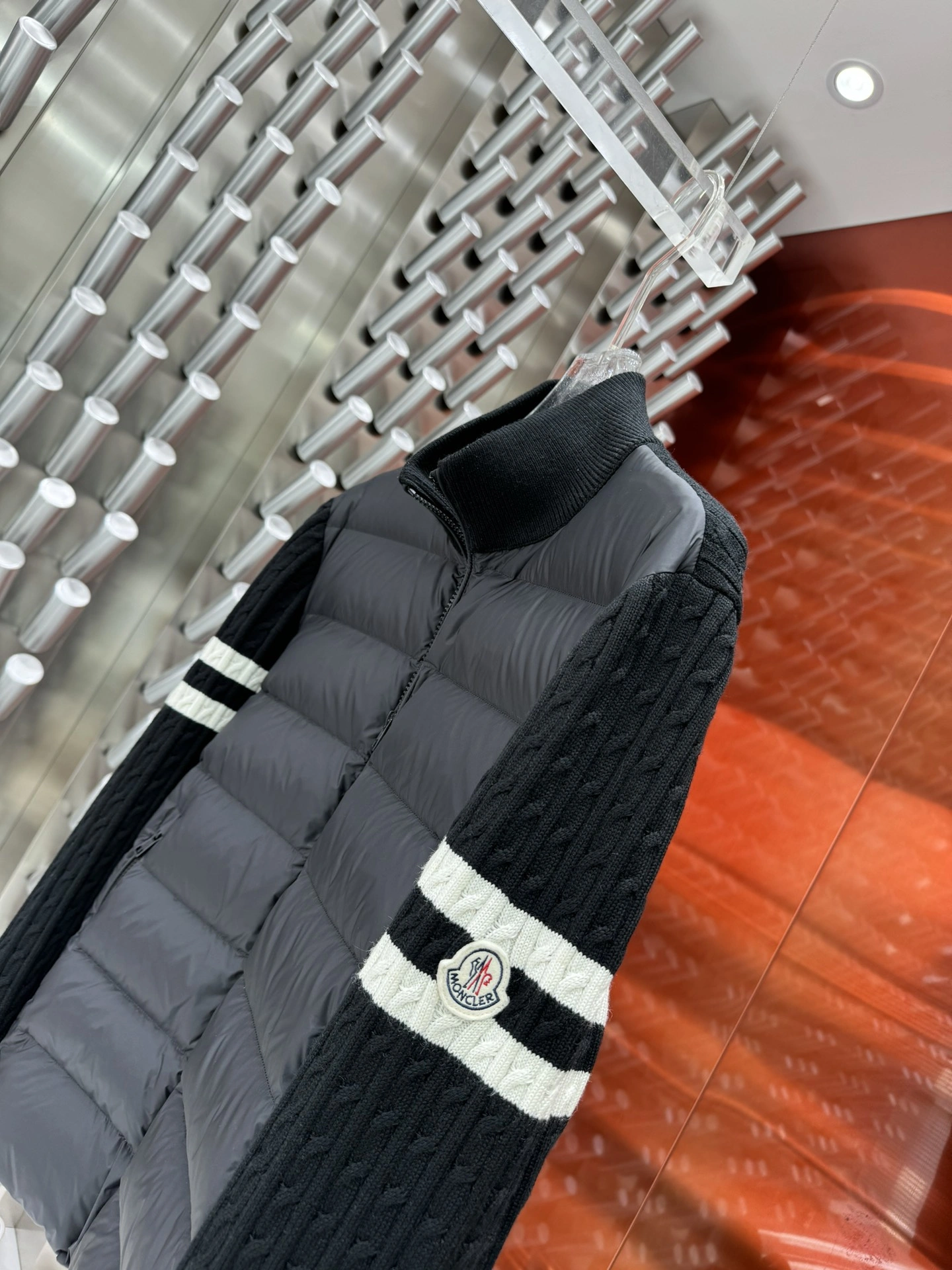 Moncler Down Jackets FlexibleFit 146632