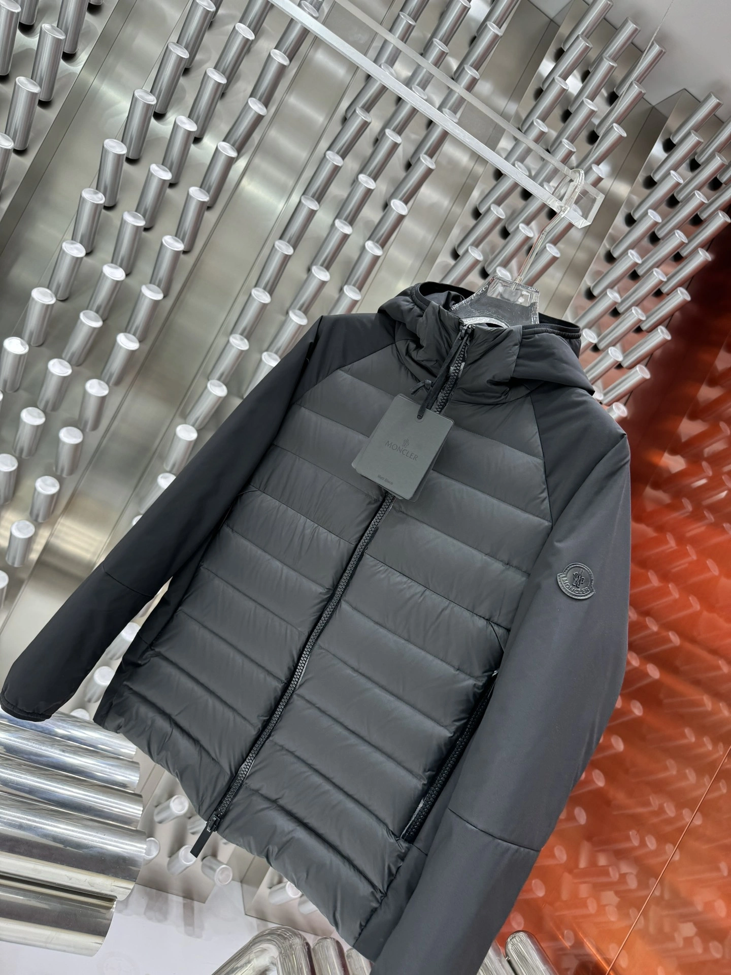 Moncler Down Jackets NewStyle 146607