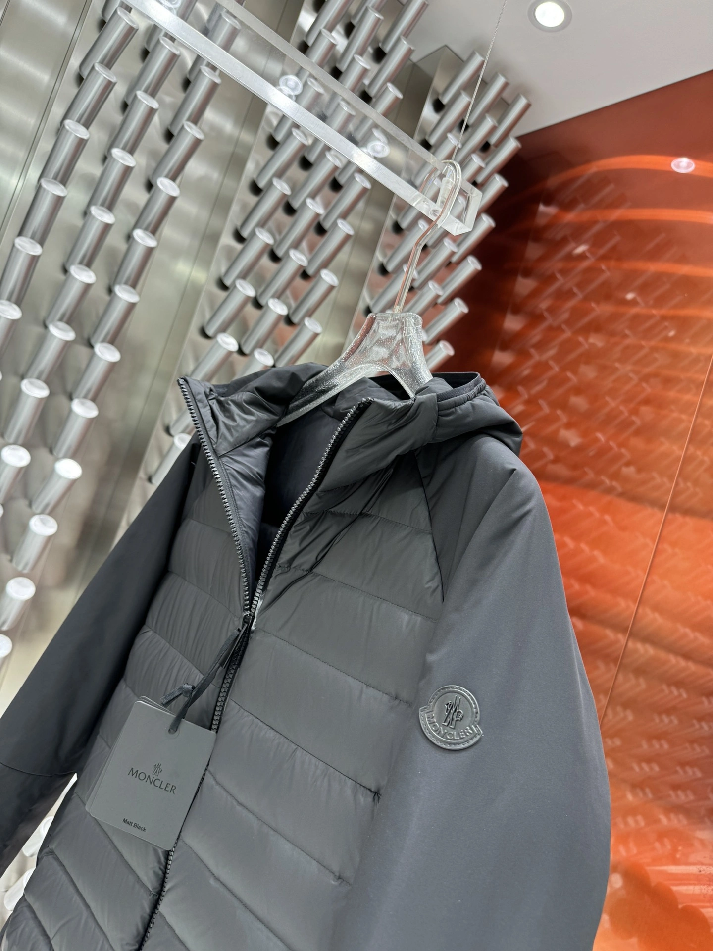 Moncler Down Jackets NewStyle 146607