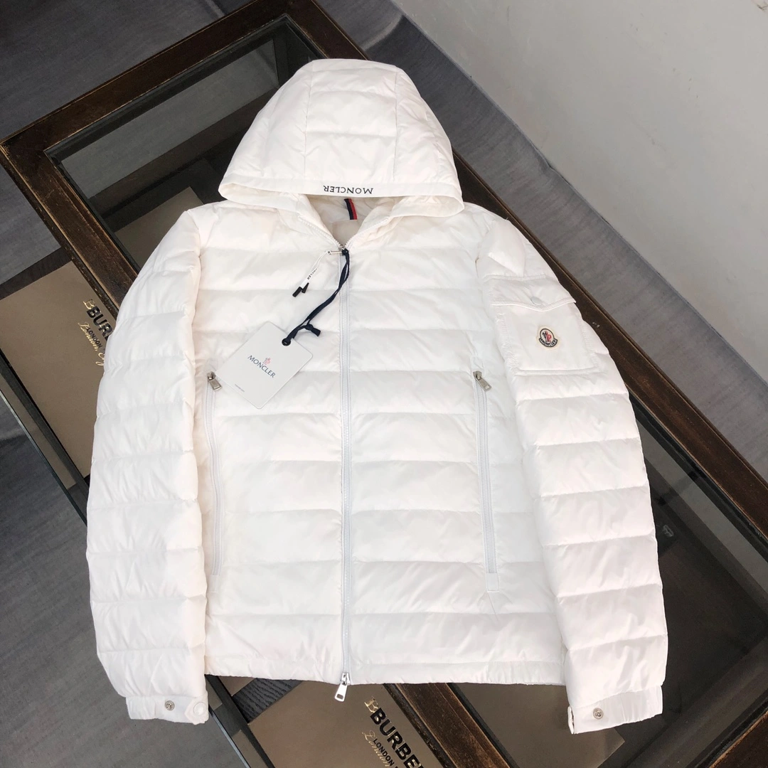 Durable Moncler Down Jackets 146610