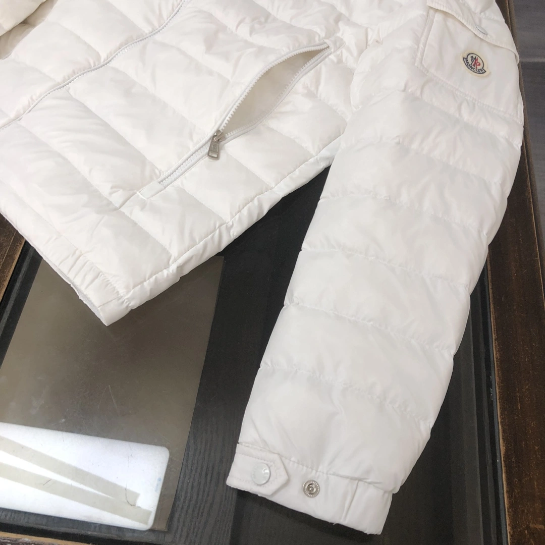 Durable Moncler Down Jackets 146610