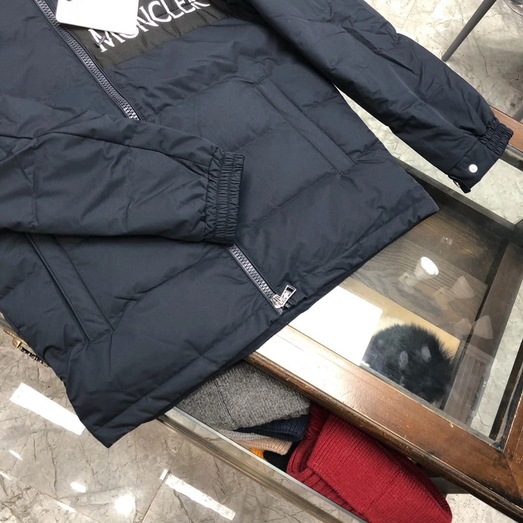 Casual Moncler Down Jackets 146605