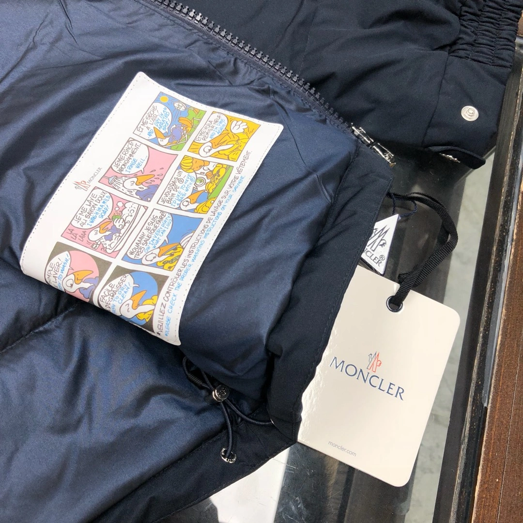 Casual Moncler Down Jackets 146605