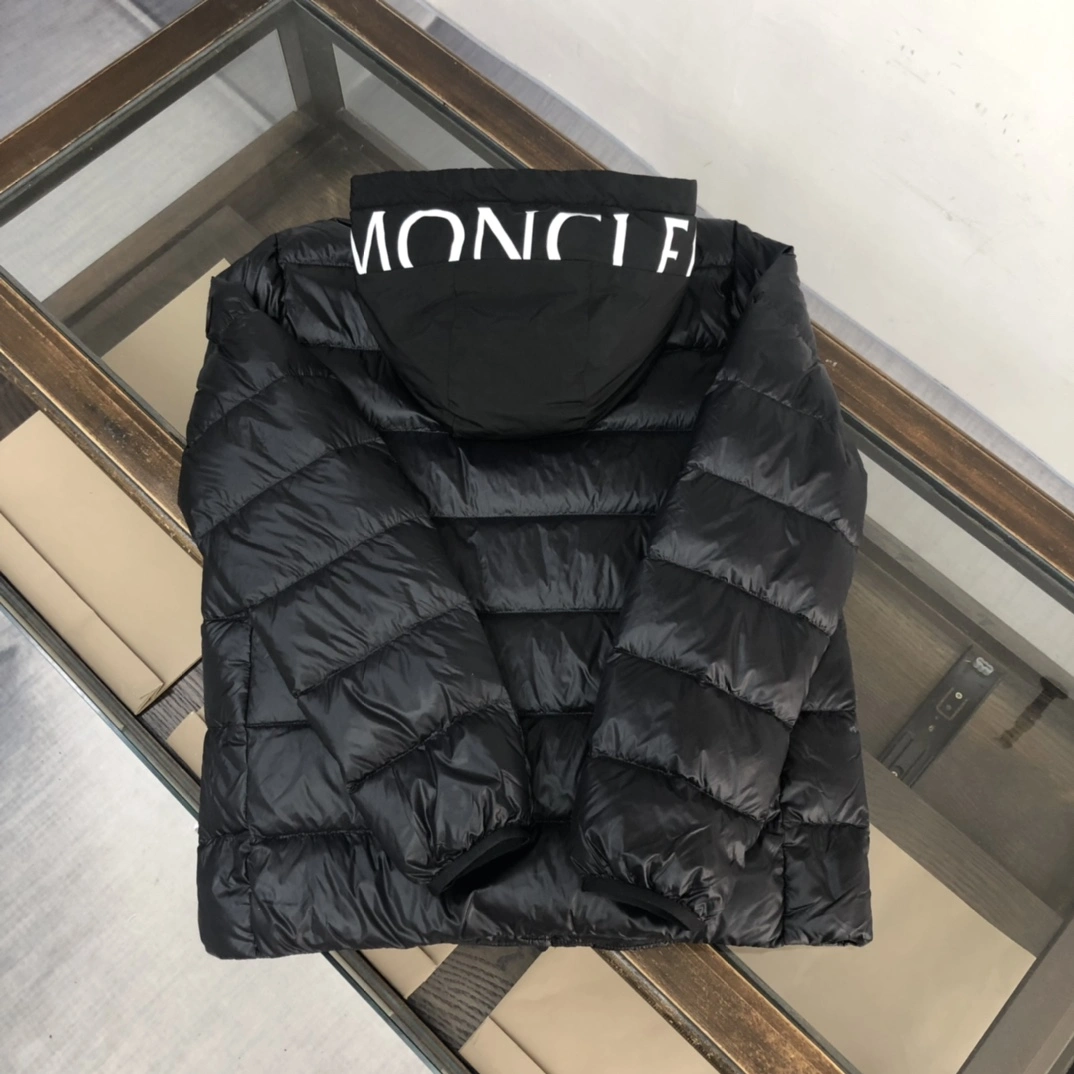 Moncler Down Jackets RelaxedFit 146603