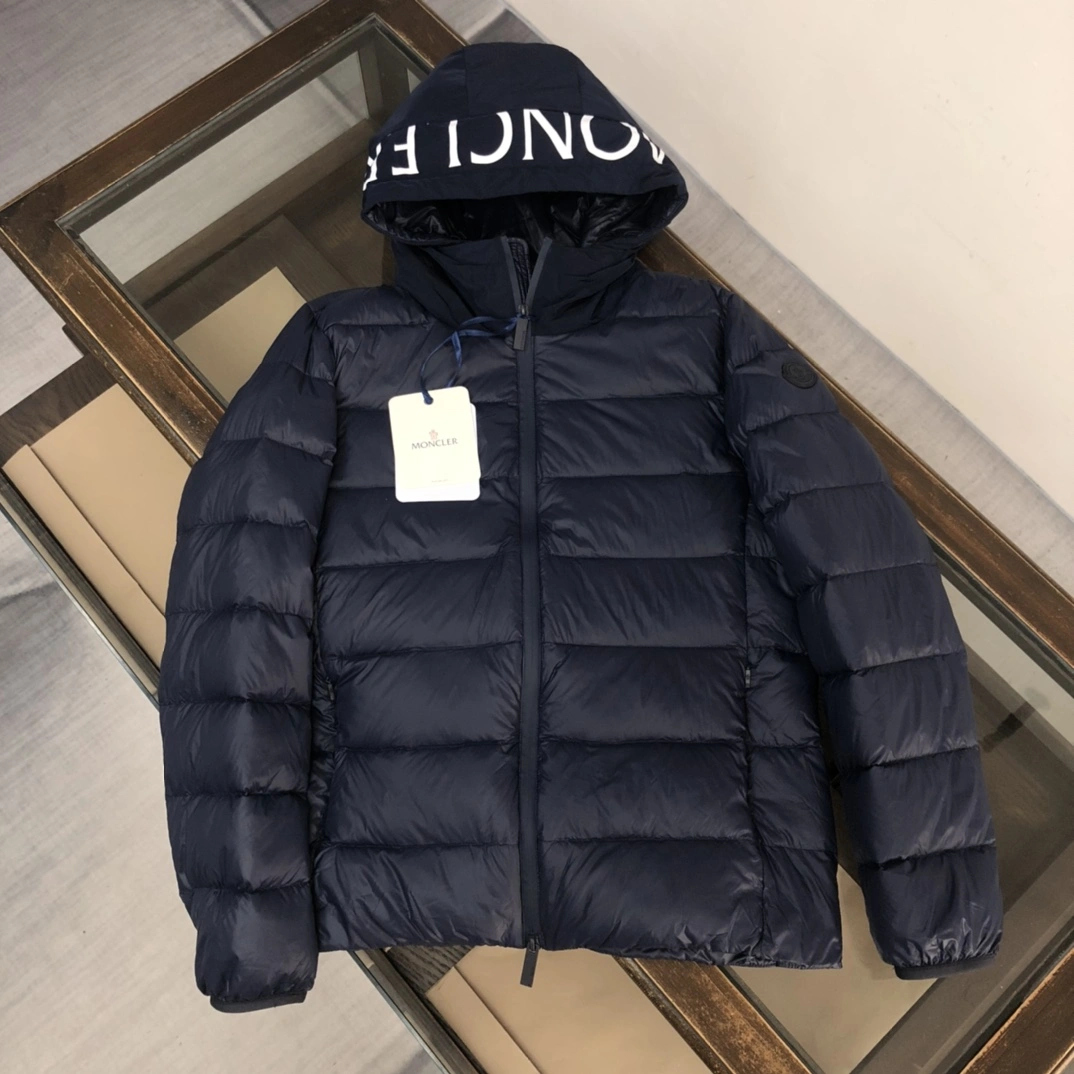 Moncler Down Jackets Stylish 146601