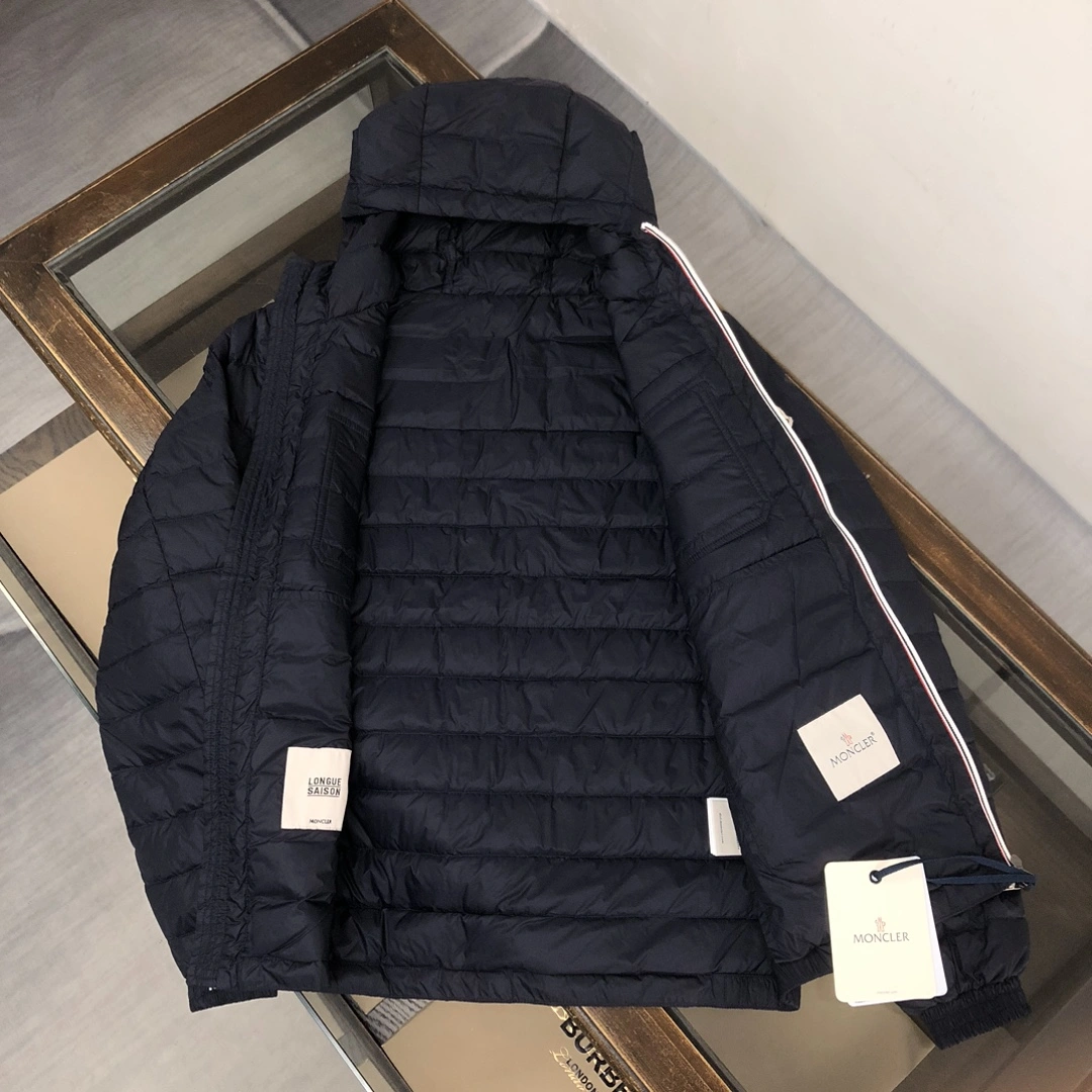 Moncler Down Jackets Bold 146599