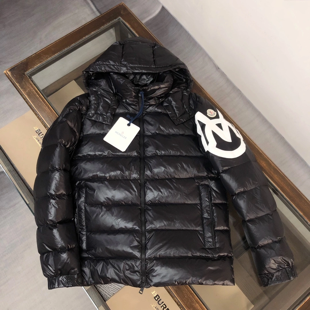 Moncler Down Jackets Minimalist 146597