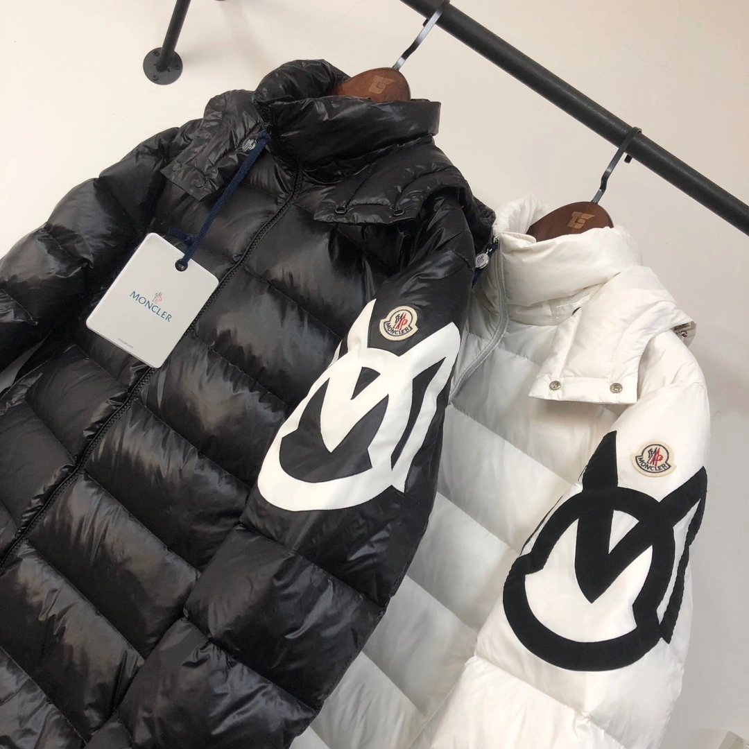 Moncler Down Jackets Minimalist 146597