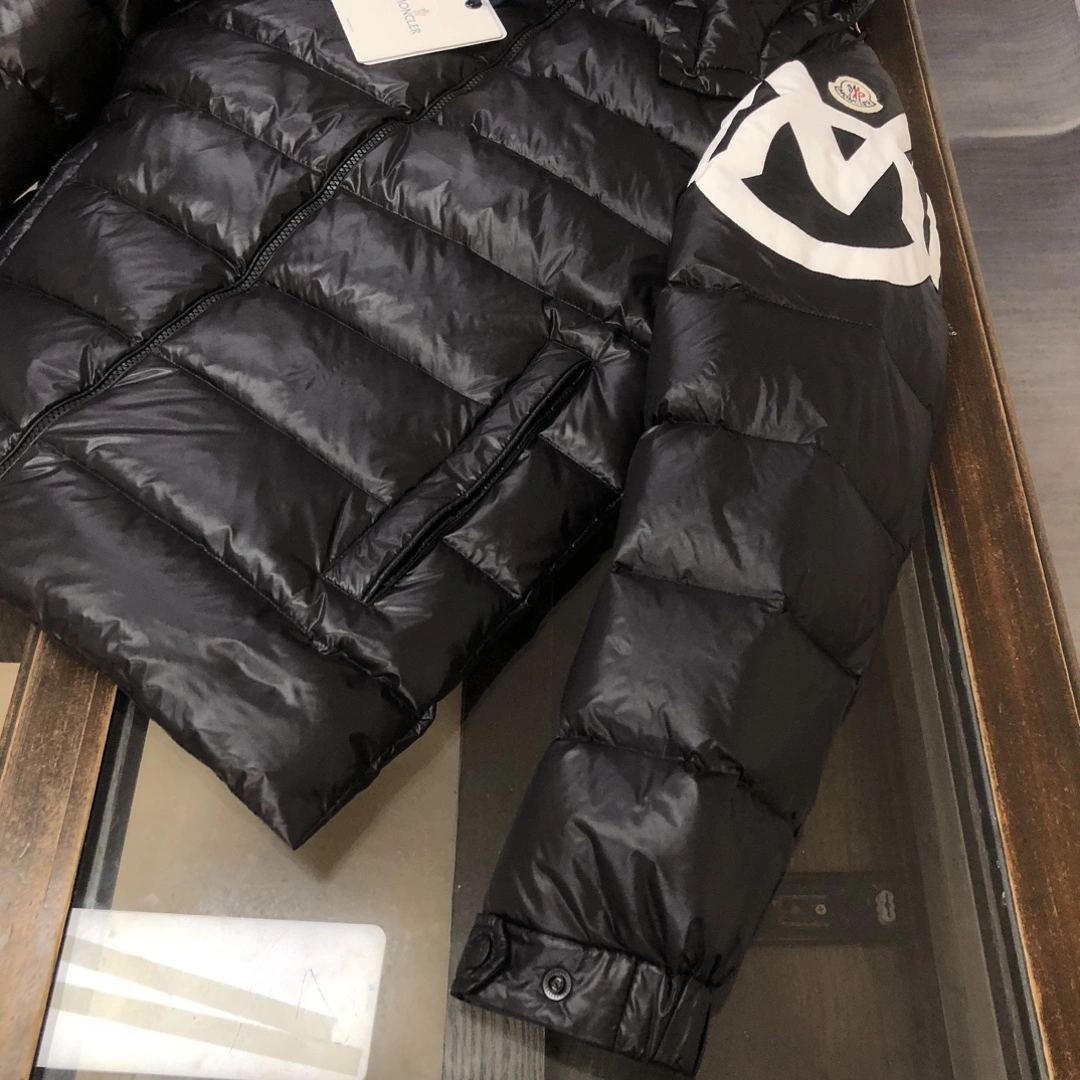 Moncler Down Jackets Minimalist 146597