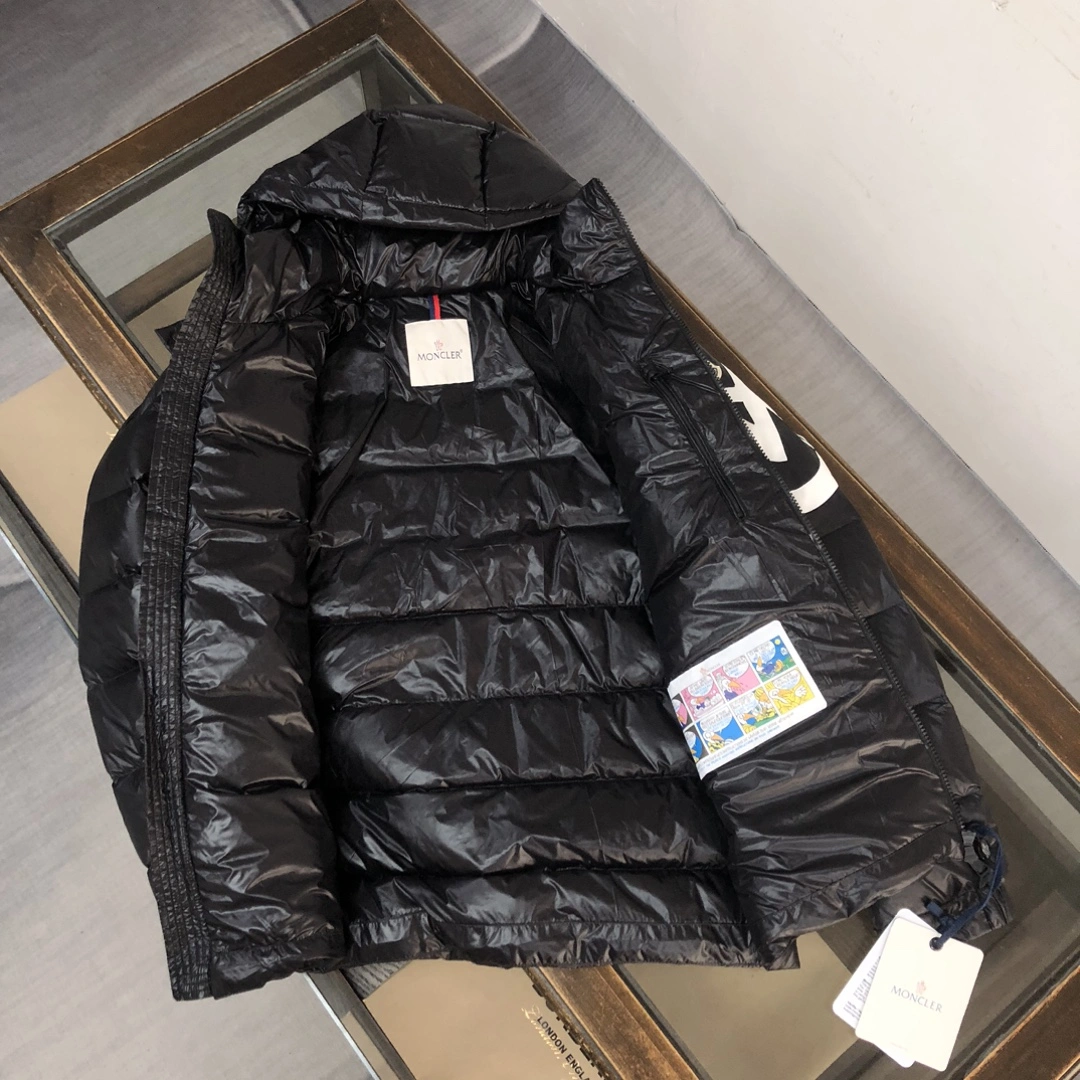Moncler Down Jackets Minimalist 146597