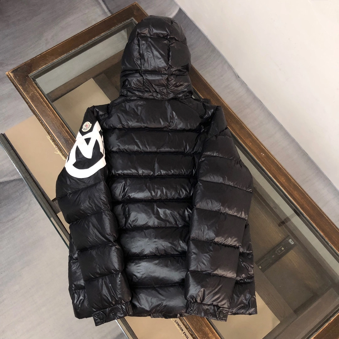 Moncler Down Jackets Minimalist 146597