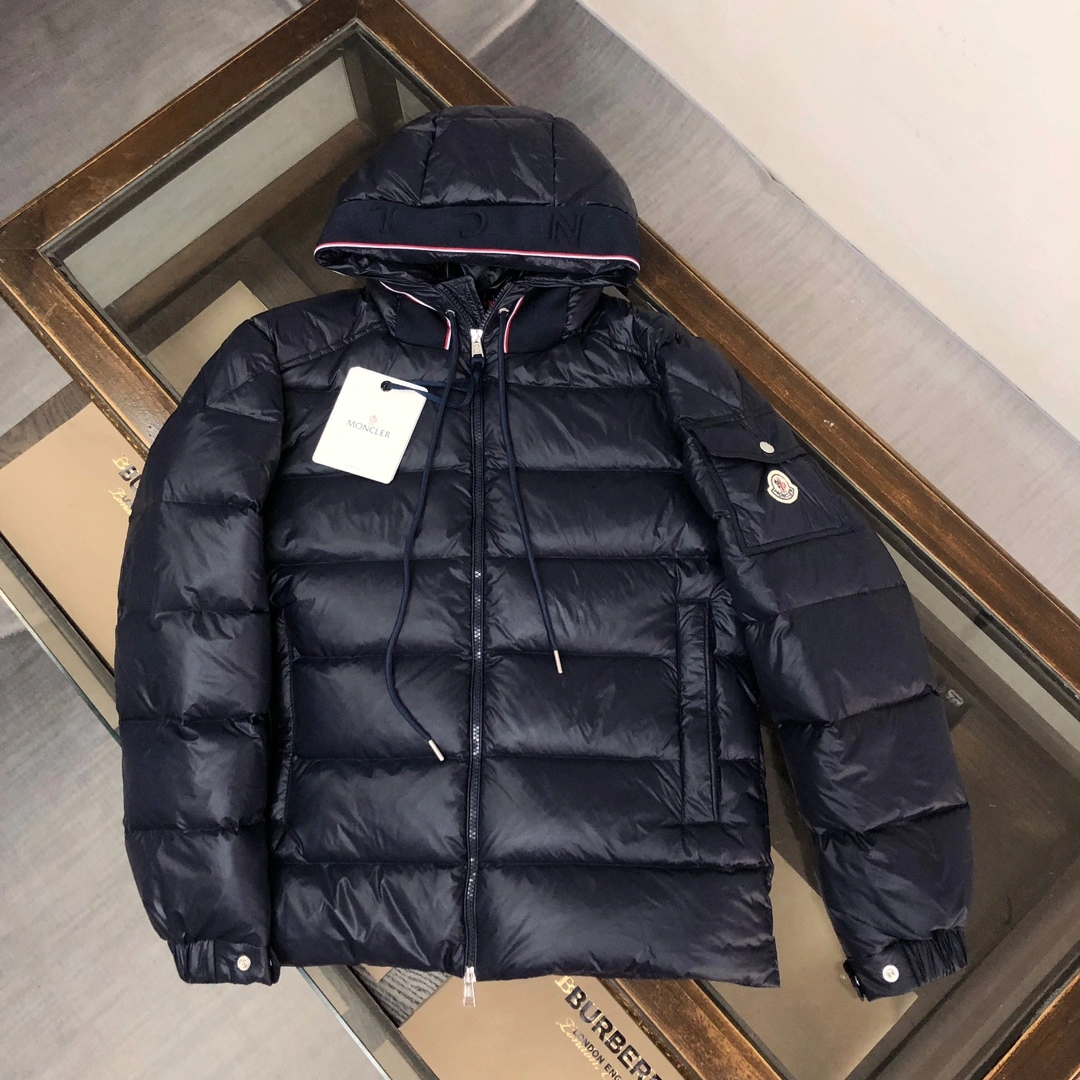 Moncler Down Jackets Snug 146575
