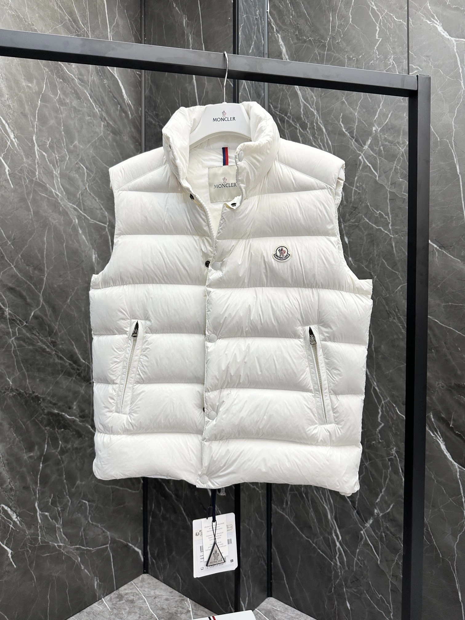 Moncler Down Jackets OnTrend 146591