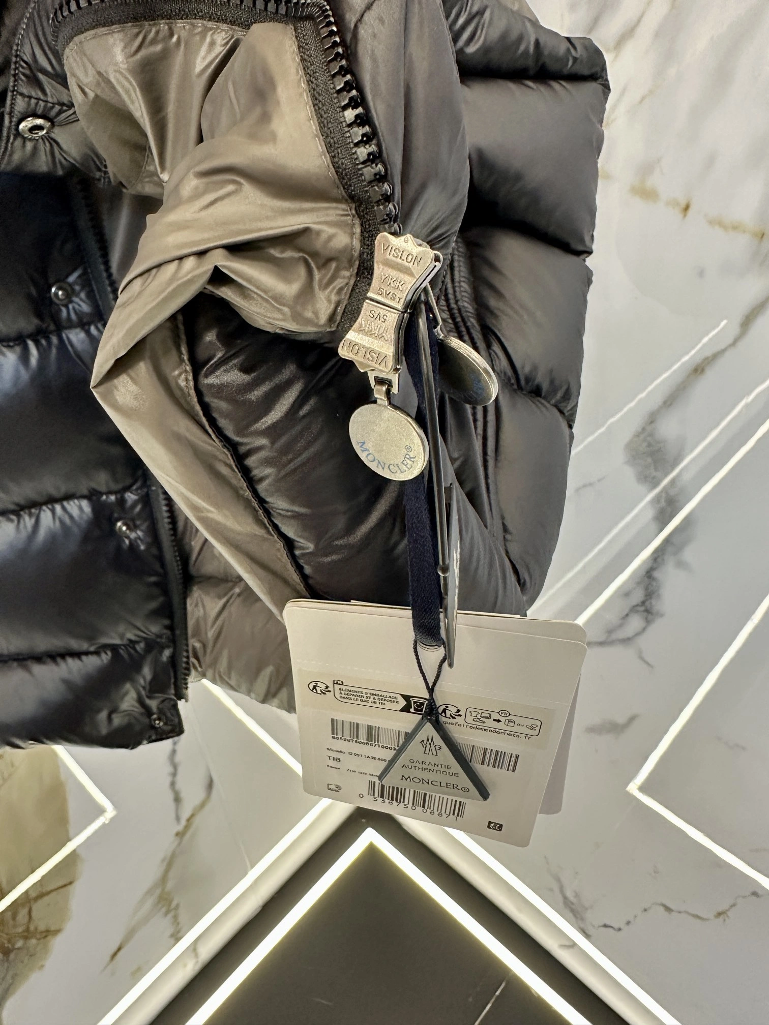 Moncler Down Jackets Packable 146577