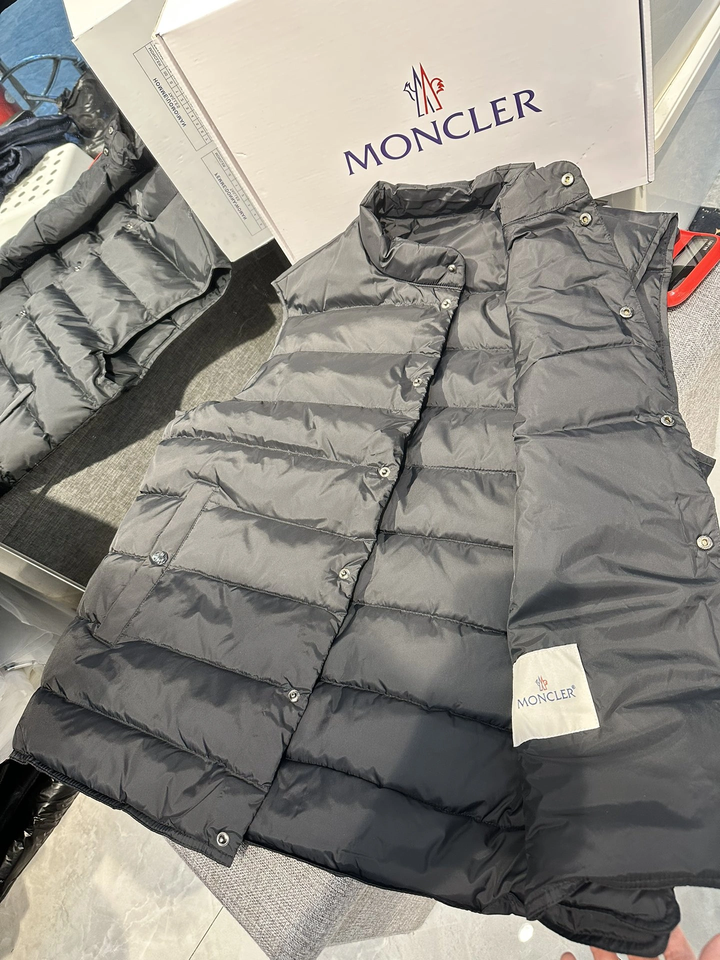 Stretchable Moncler Down Jackets 146568