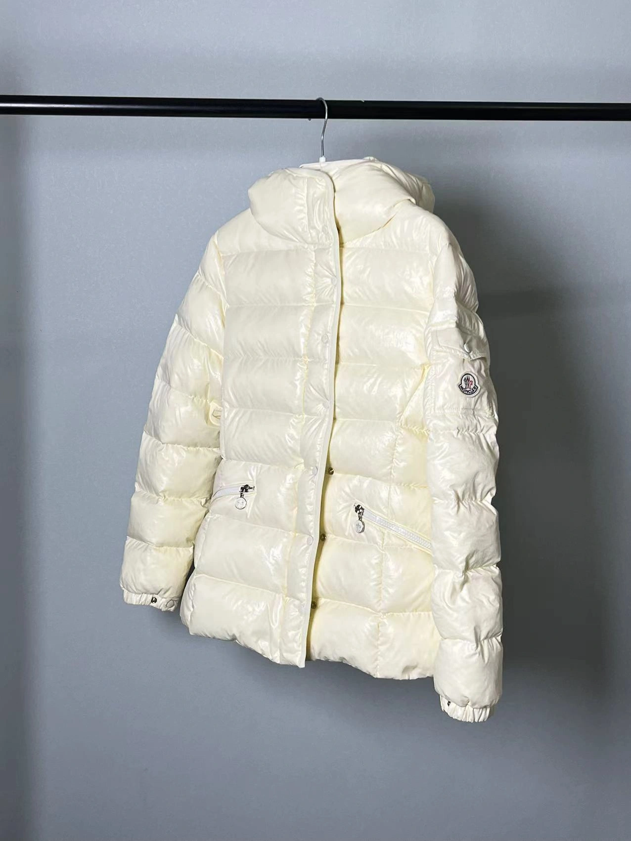 Modern Moncler Down Jackets 146573