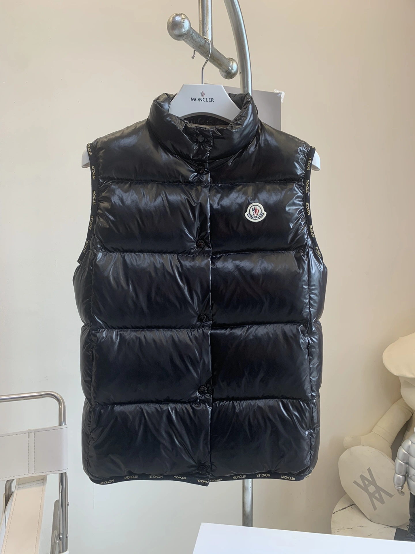 Moncler Down Jackets Practical 146583