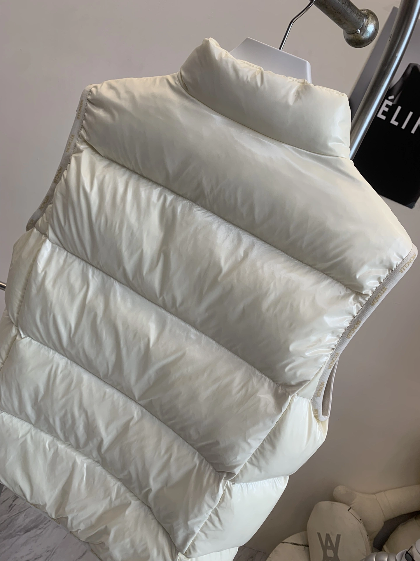 Fashionable Moncler Down Jackets 146572