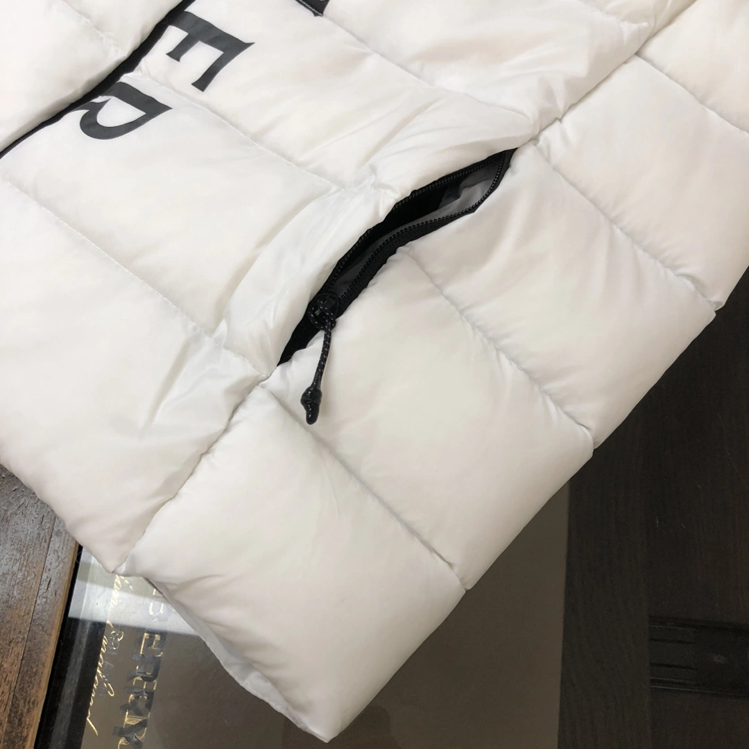 Moncler Down Jackets Minimalist 146596