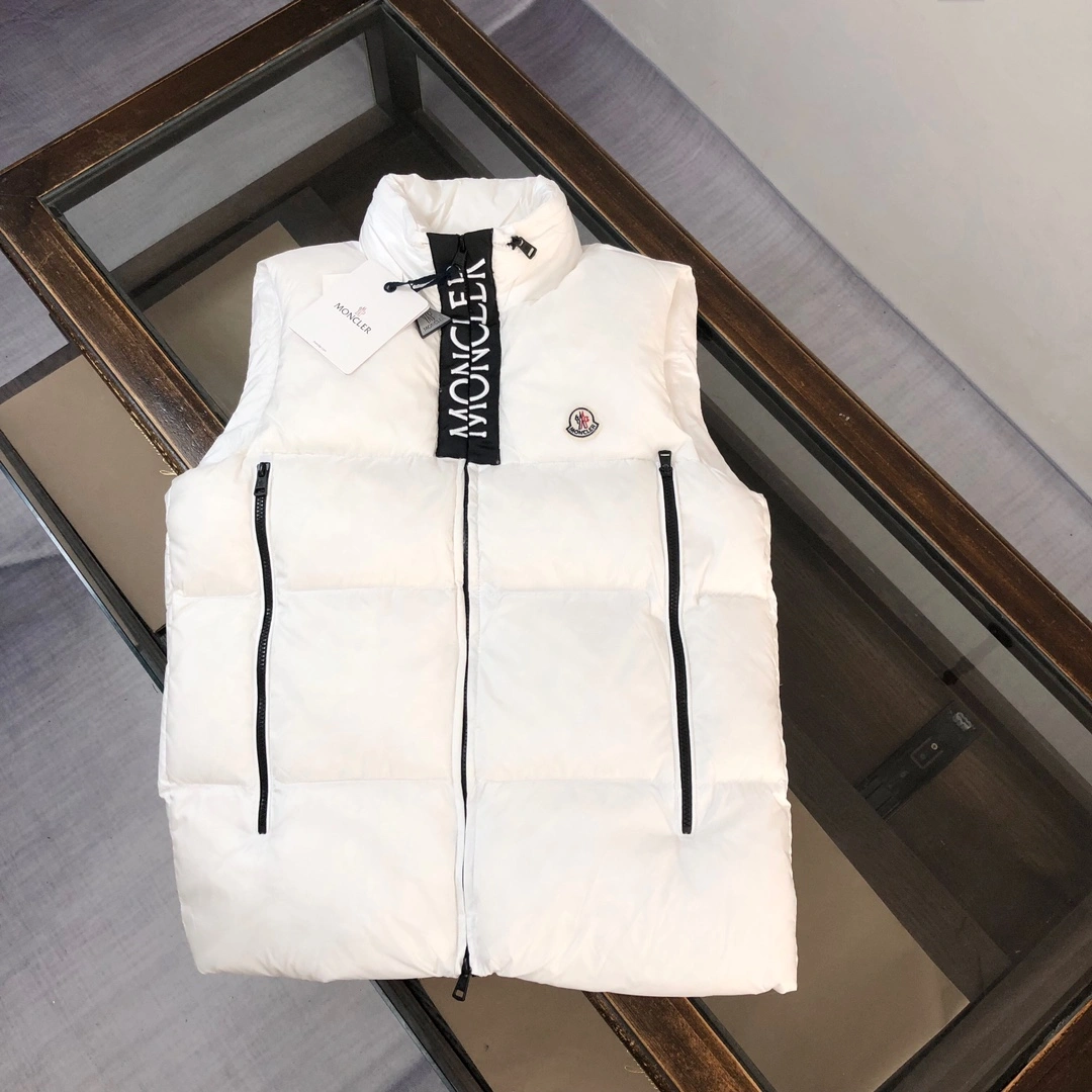 Moncler Down Jackets Durable 146589