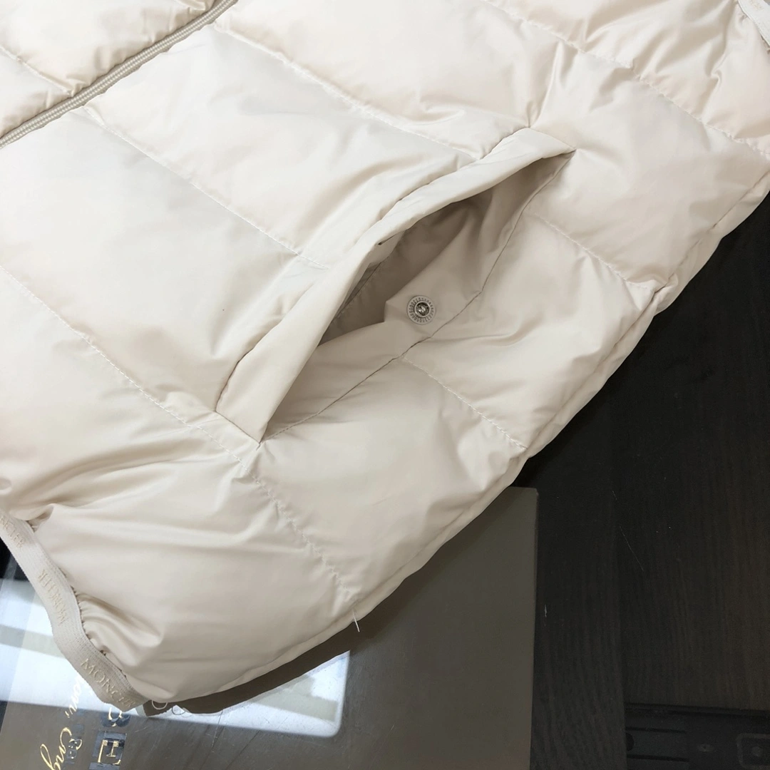 Lightweight Moncler Down Jackets 146563