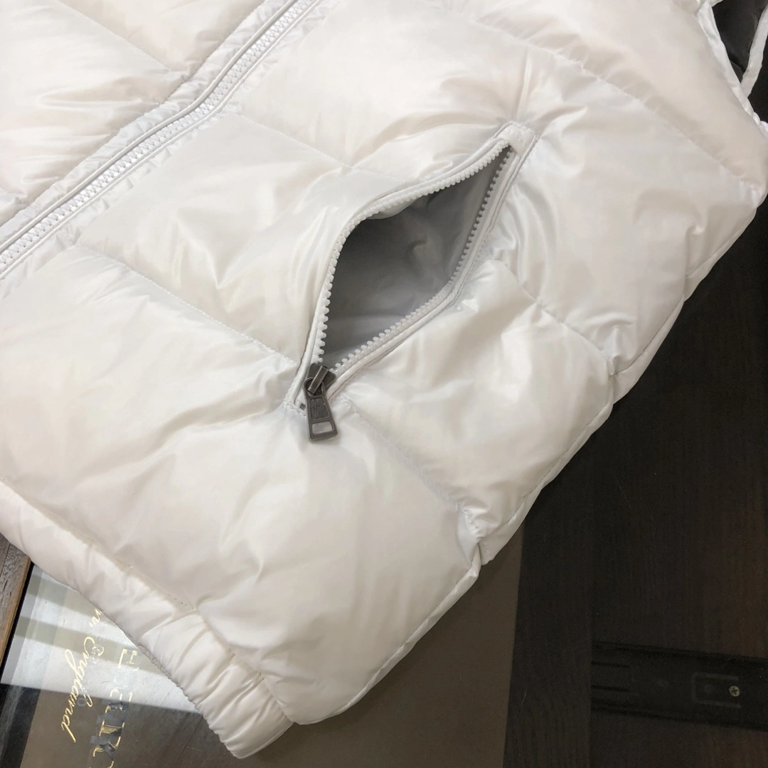 Affordable Moncler Down Jackets 146566