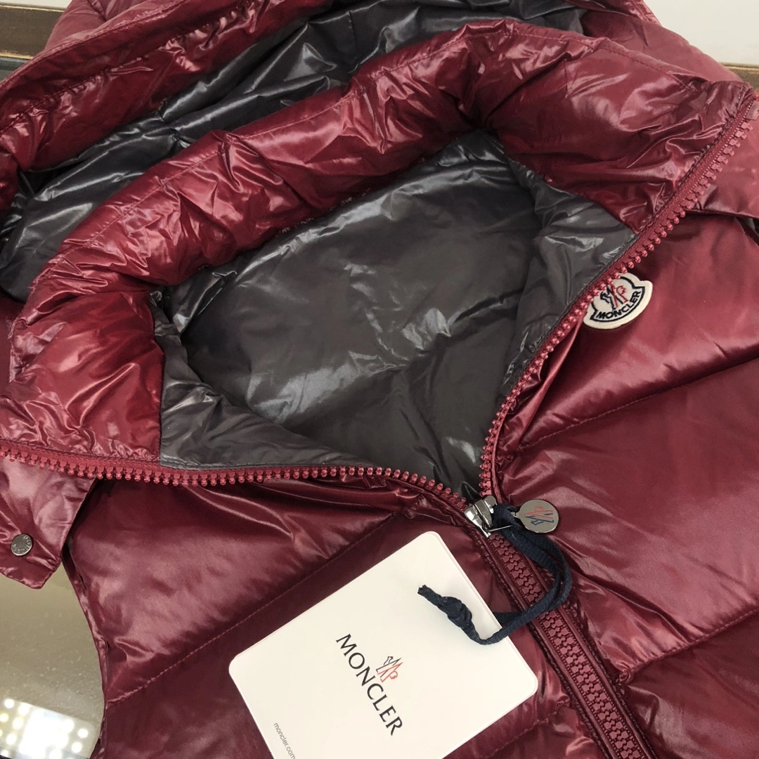 Moncler Down Jackets UrbanStyle 146560