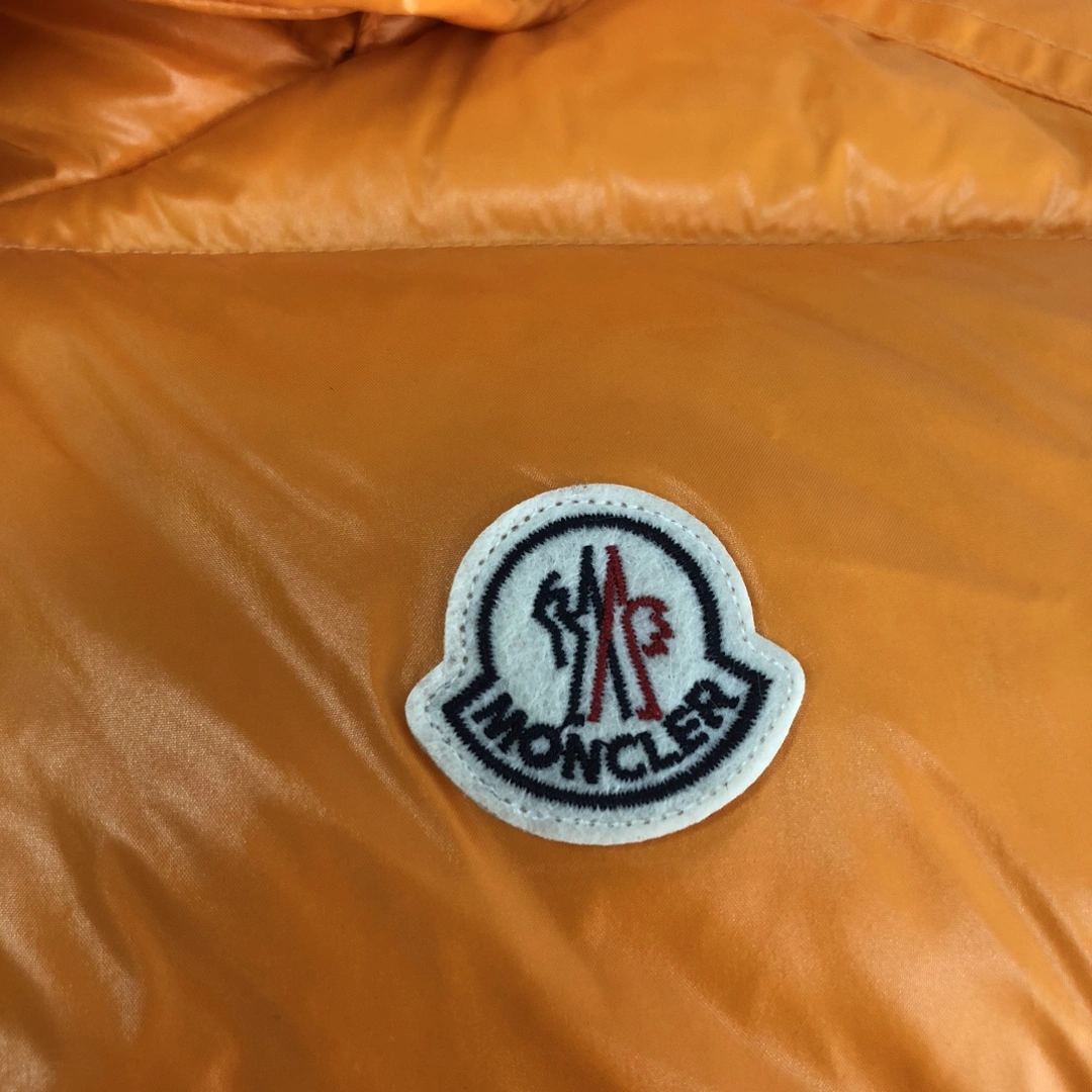 Moncler Down Jackets EasyCare 146559