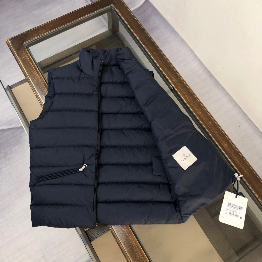 Sleek Moncler Down Jackets 146557