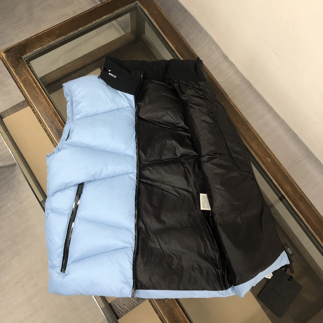 Moncler Down Jackets Compact 146556