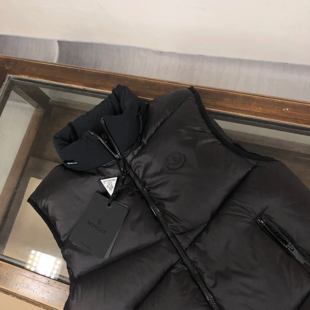 Moncler Down Jackets Unisex 146555