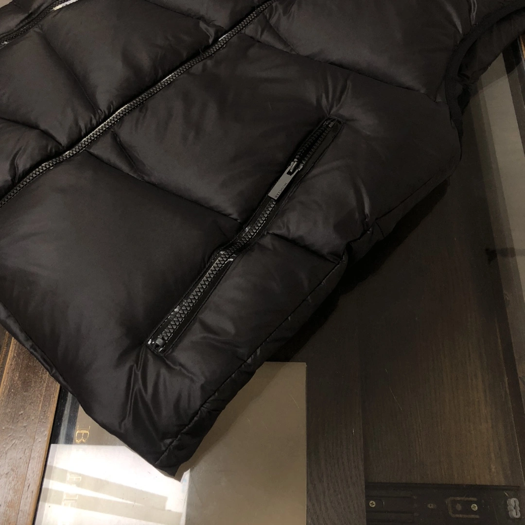 Moncler Down Jackets Unisex 146555