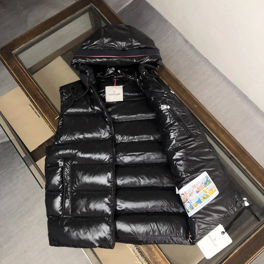 Moncler Down Jackets Functional 146551