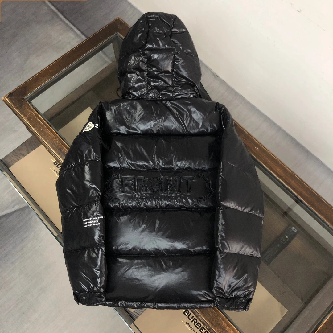 Moncler Down Jackets Snug 146544