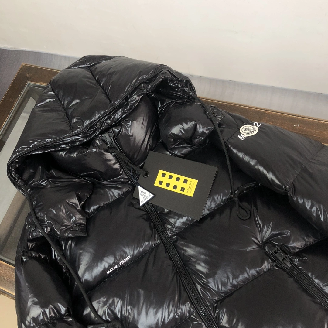 Moncler Down Jackets Snug 146544